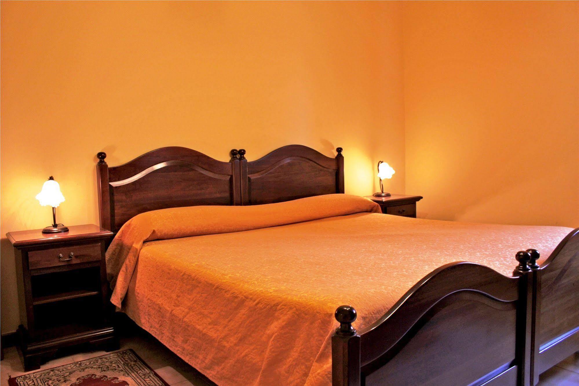 Bed and Breakfast Ai Tre Parchi Bed And Bike Randazzo Zewnętrze zdjęcie
